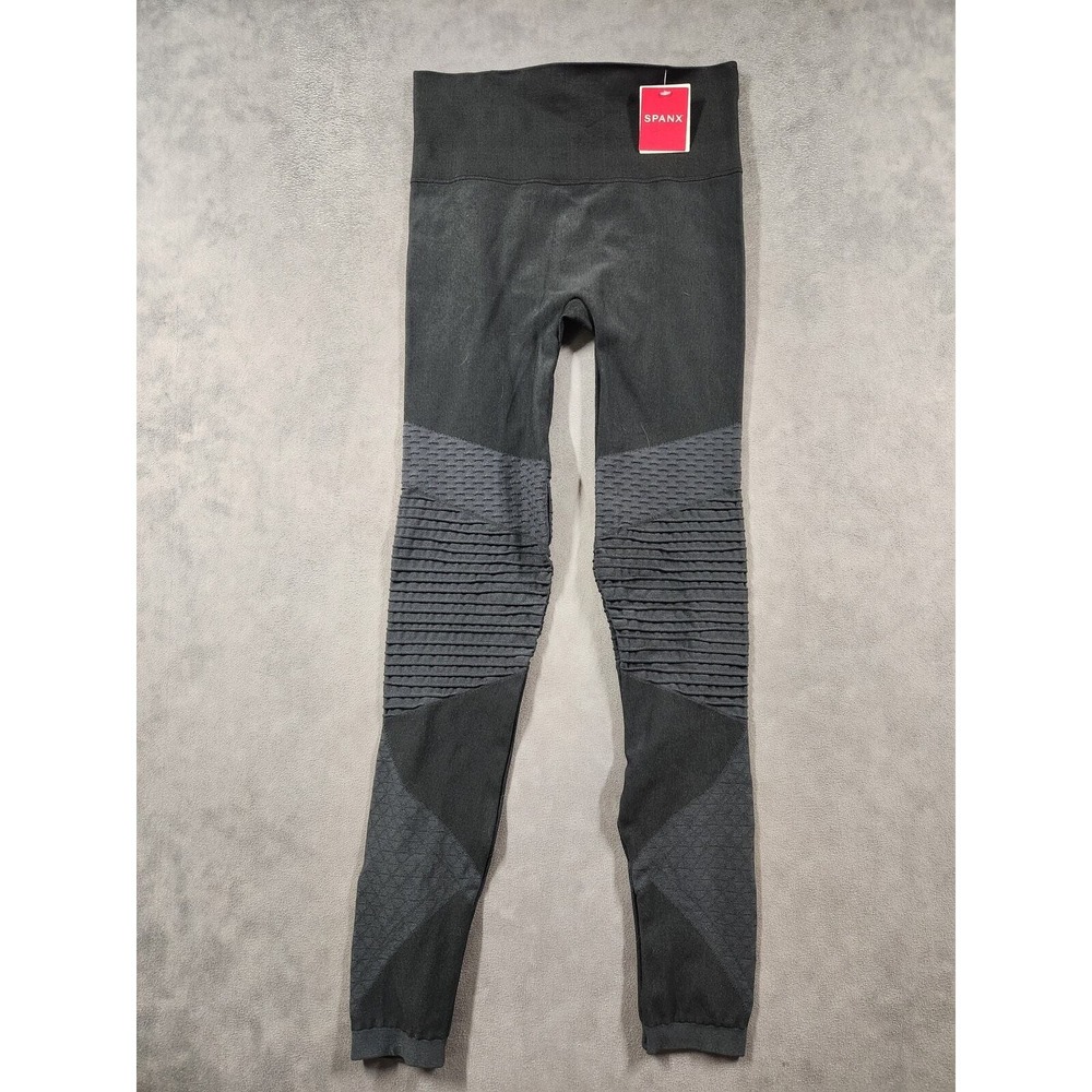 Spanx Seamless Moto Legging Womens Small Very Black 50193R High Rise Edgy Biker